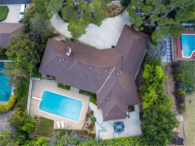 白人区 La Canada Flintridge 4居高性价比别墅