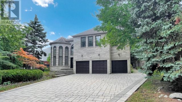 ׶Richmond Hill ƺլڽ¥ݣԡϵͳ˫ͨ
