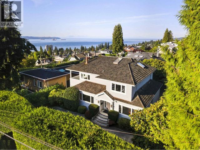 ¸绪West Vancouver ͬլռʫѧ޽SPA