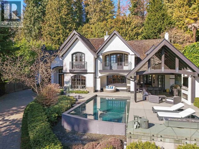 ¸绪West Vancouver ʽׯ԰լ˫̨վ糡³ϵͳȫ˽̬