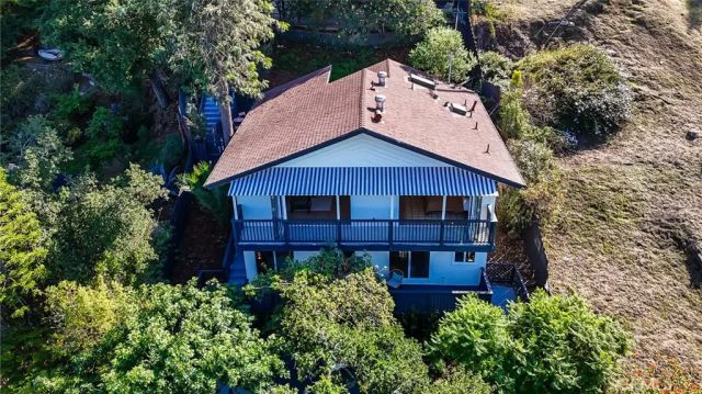 ɼLos Angeles׾ ͨ͸ λ