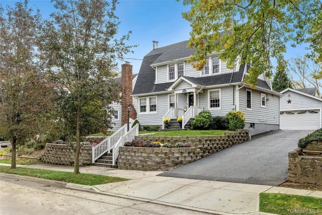 ŦԼPort Washington ʽסլ11߳׷ܰ˫λů